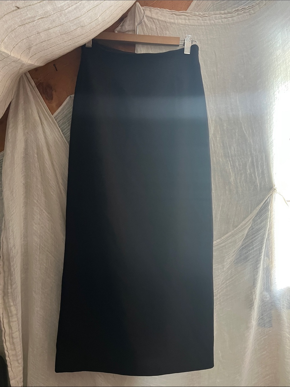 Rena Rowan 100% wool midi skirt